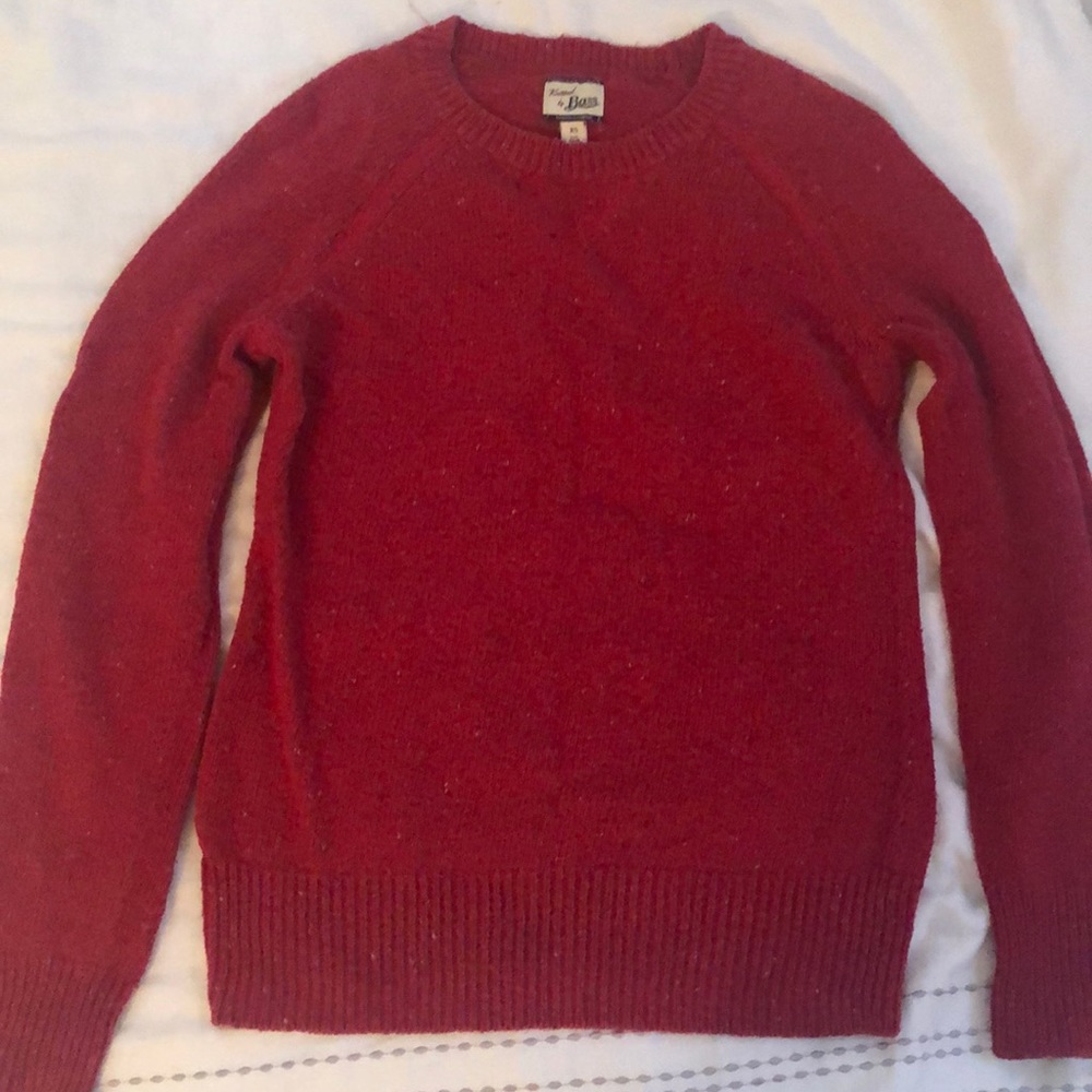 Red knitted sweater